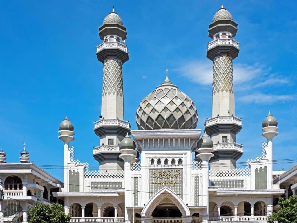 Oyo 3956 Hotel Palem 2 Syariah Malang Extérieur photo